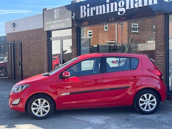 Used Hyundai i20 2012 for sale - 76127419: Photo