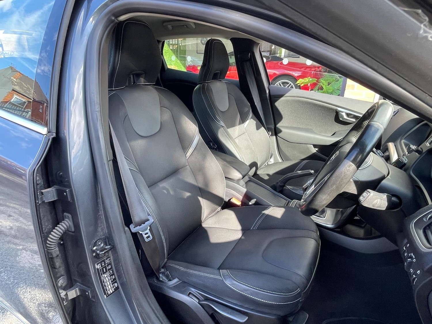 Used Volvo V40 2012 for sale - 76127382: Photo 13