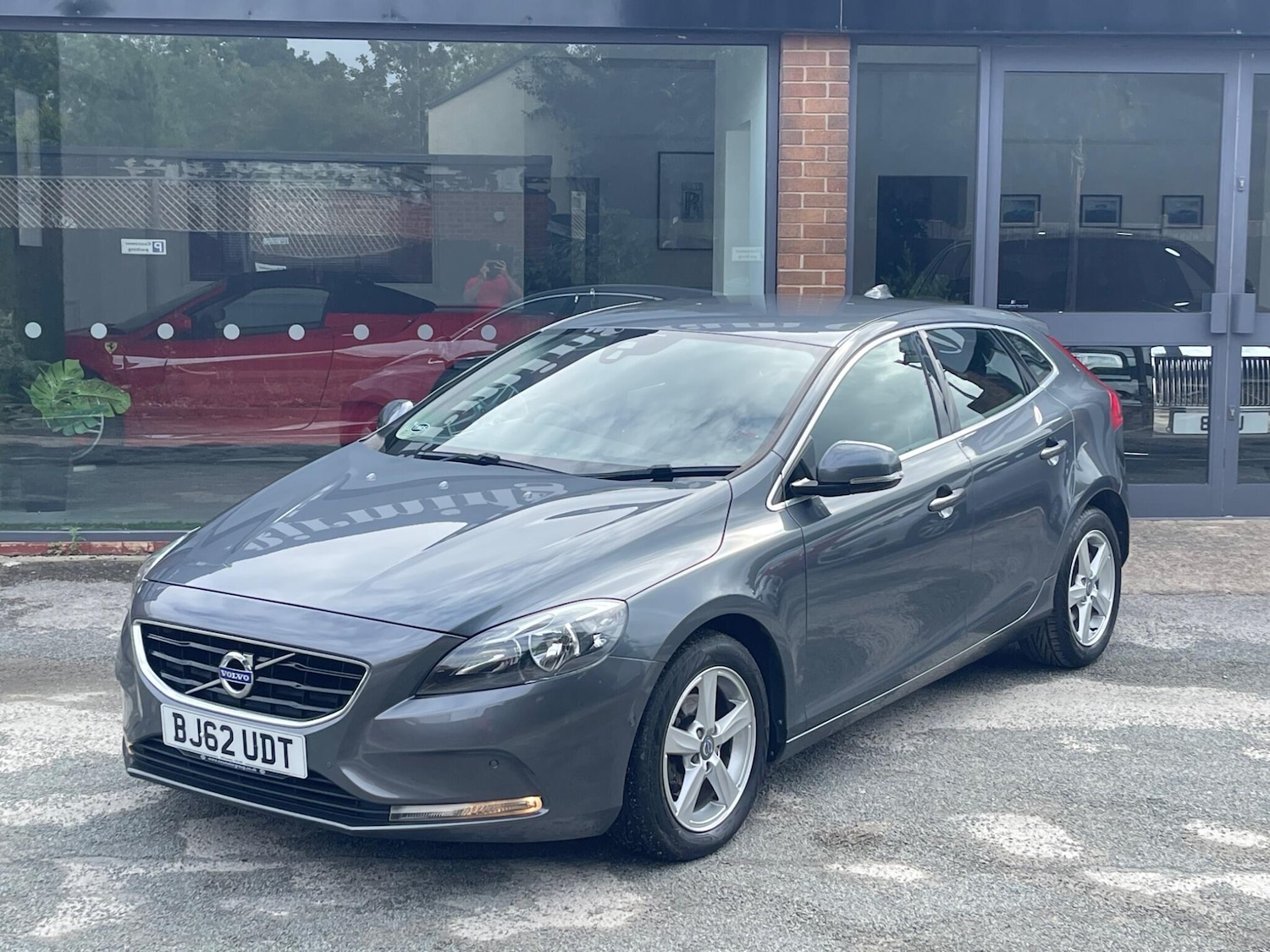 Used Volvo V40 2012 for sale - 76127382: Photo 21