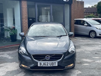 Used Volvo V40 2012 for sale - 76127382: Photo 2