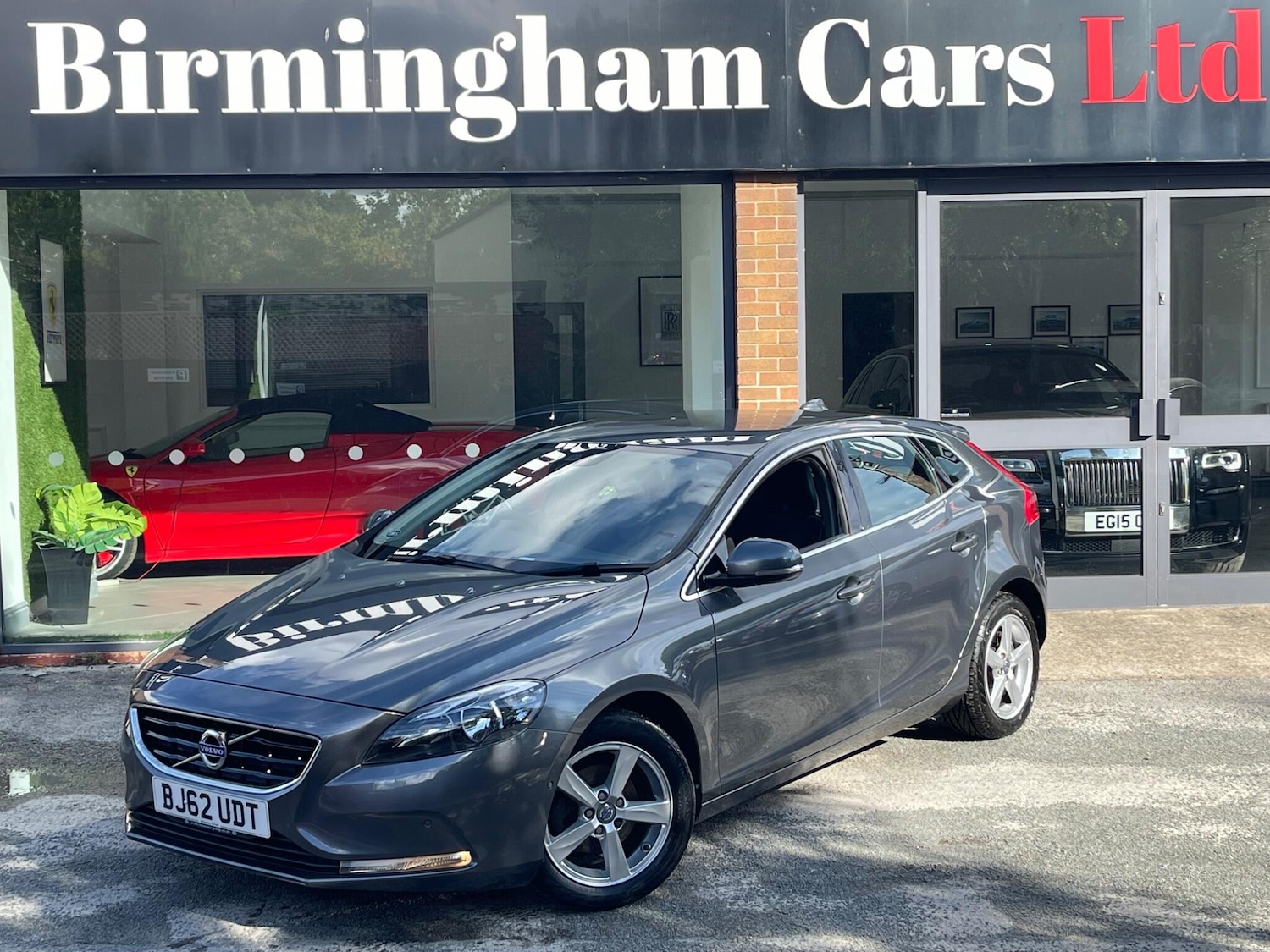 Used Volvo V40 2012 for sale - 76127382: Photo 3