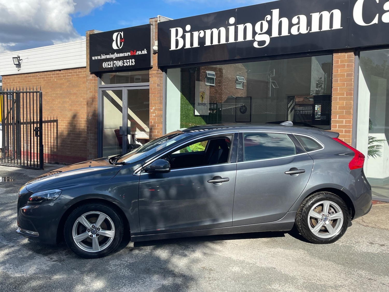 Used Volvo V40 2012 for sale - 76127382: Photo 6