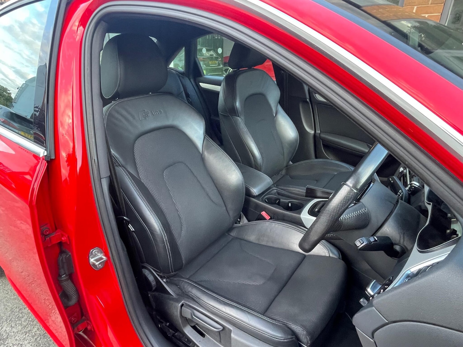 Used Audi A4 2015 for sale - 76127384: Photo 12