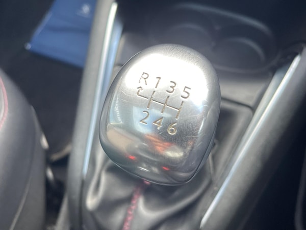 Used Peugeot 208 2015 for sale - 76325957: Photo 18