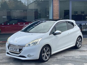 Used Peugeot 208 2015 for sale - 76325957: Photo 3