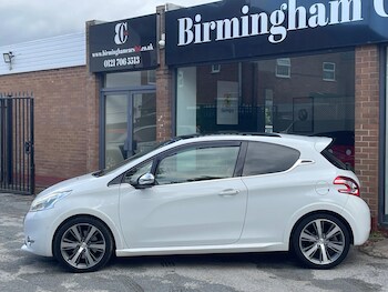 Used Peugeot 208 2015 for sale - 76325957: Photo 4