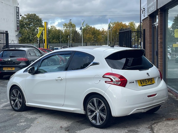 Used Peugeot 208 2015 for sale - 76325957: Photo 5