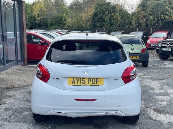Used Peugeot 208 2015 for sale - 76325957: Photo 8
