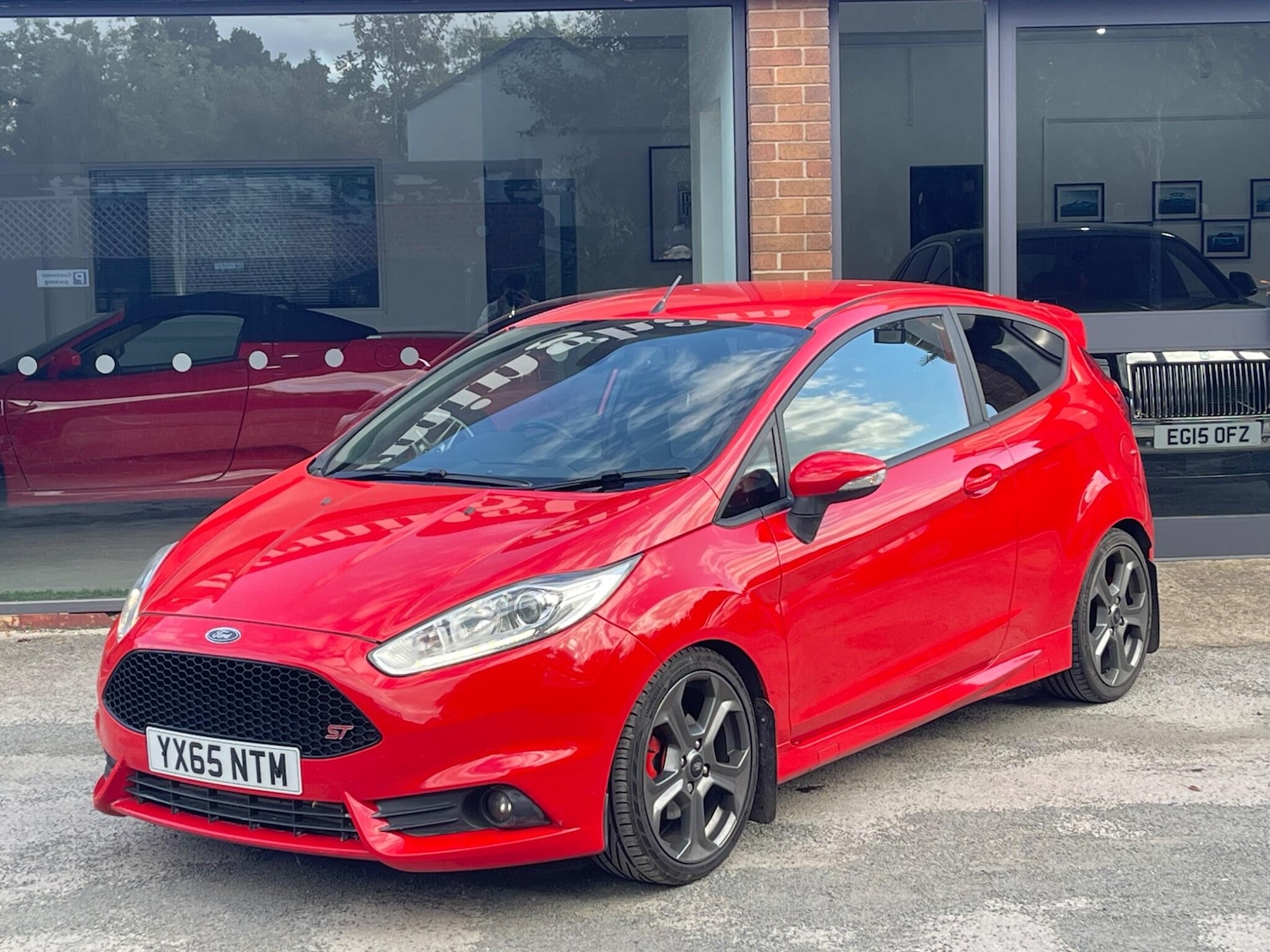 Used Ford Fiesta 2015 for sale - 76127387: Photo 4