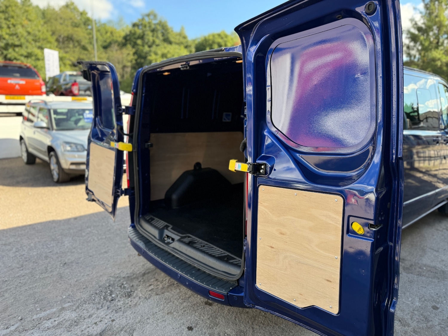 Used Ford Transit Custom 2016 for sale - 75972739: Photo 15