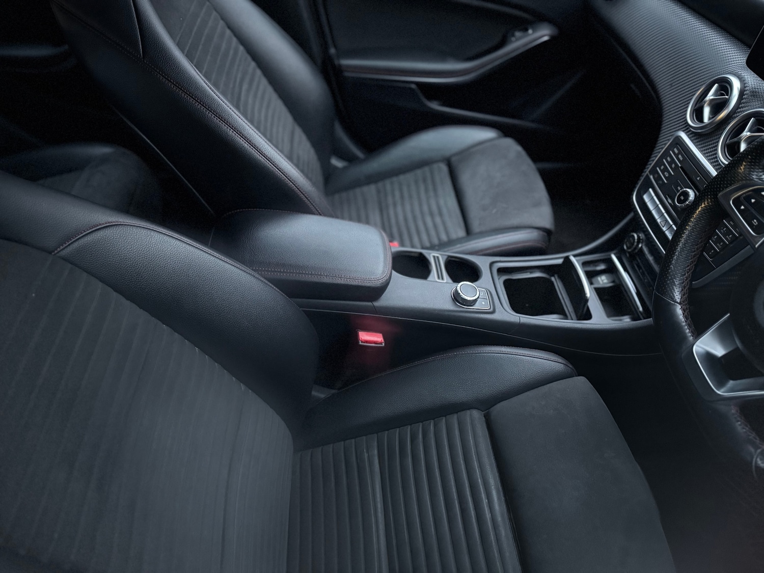 Used Mercedes-Benz A-Class 2016 for sale - 77148563: Photo 4