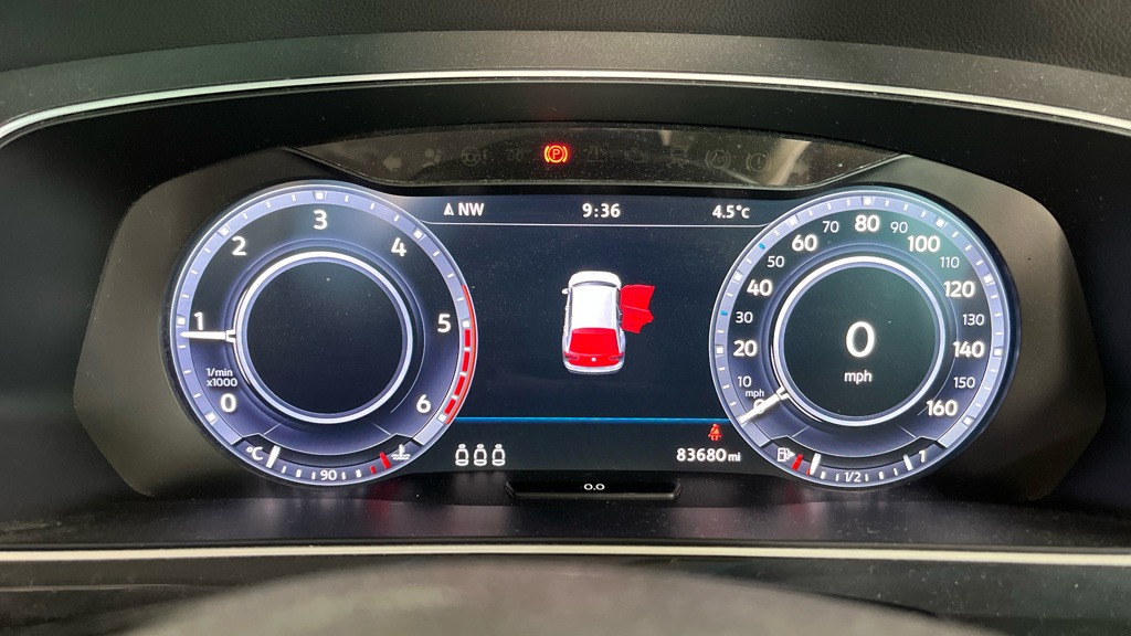 Used Volkswagen Tiguan 2016 for sale - 77640772: Photo 10