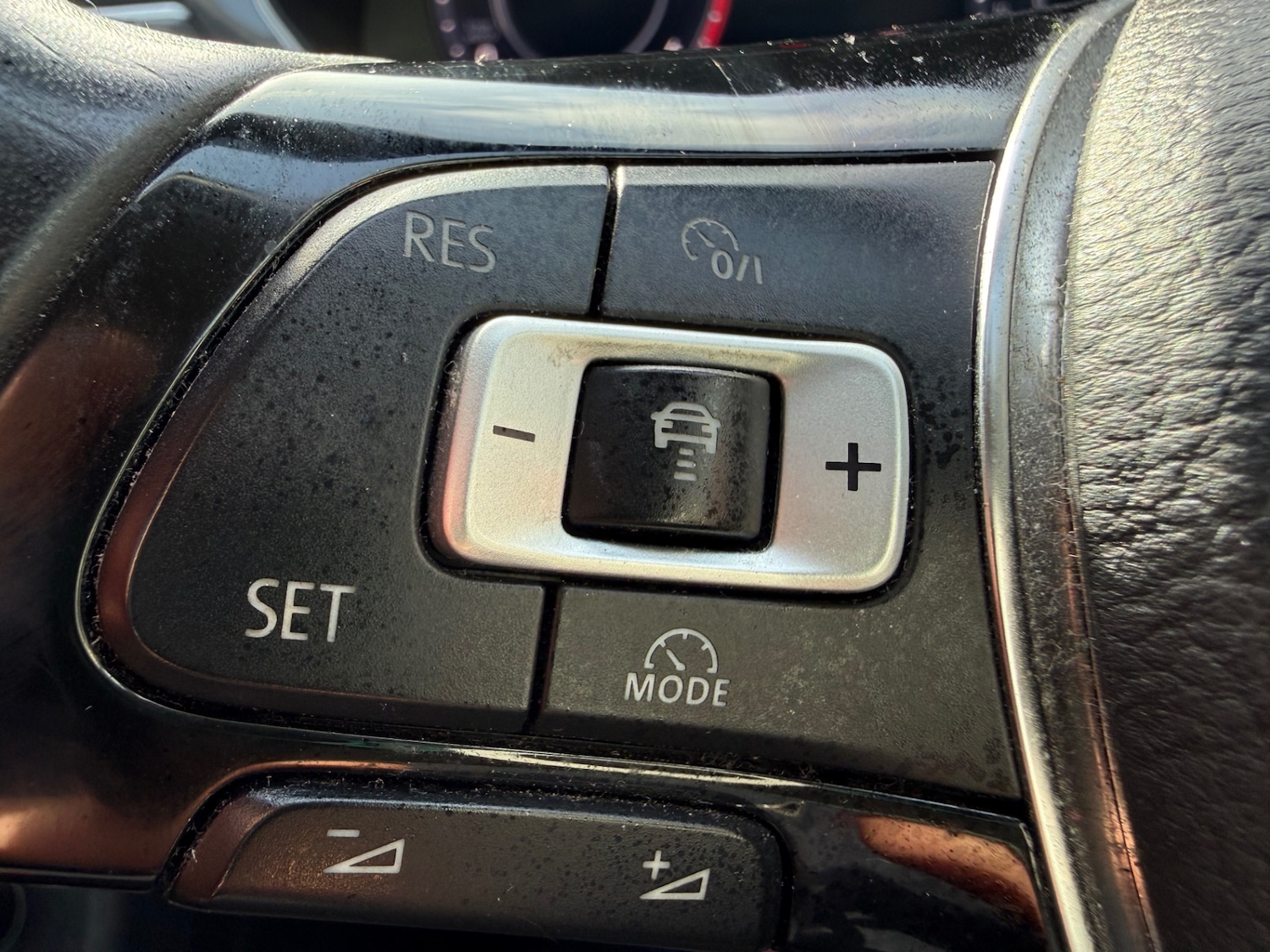 Used Volkswagen Tiguan 2016 for sale - 77640772: Photo 31