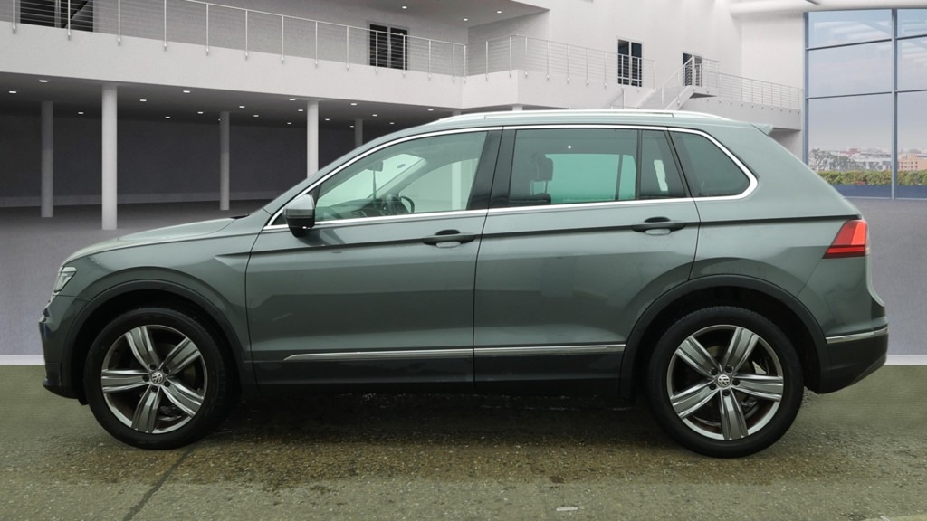 Used Volkswagen Tiguan 2016 for sale - 77640772: Photo 6
