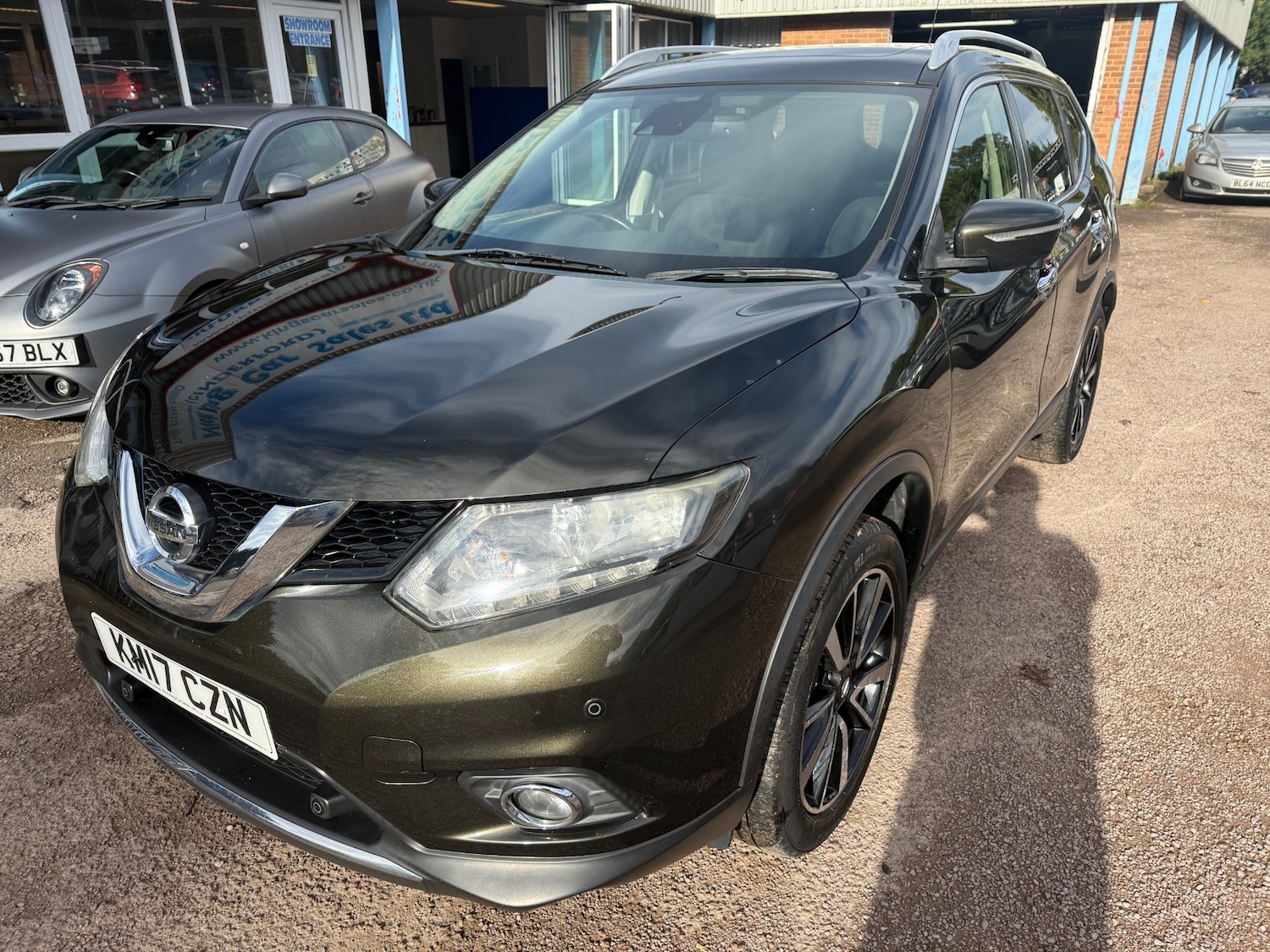 Used Nissan X-Trail 2017 for sale - 76316328: Photo 2