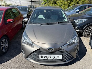 Used Toyota Yaris 2017 for sale - 78381436: Photo