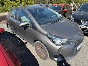 Used Toyota Yaris 2017 for sale - 78381436: Photo