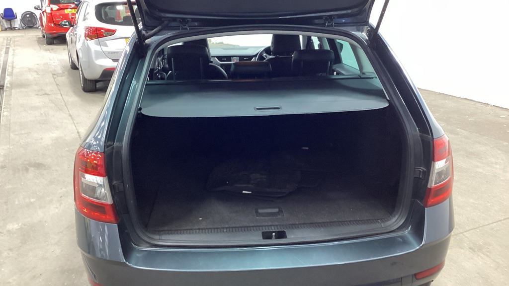 Used Skoda Octavia 2017 for sale - 77077274: Photo 7