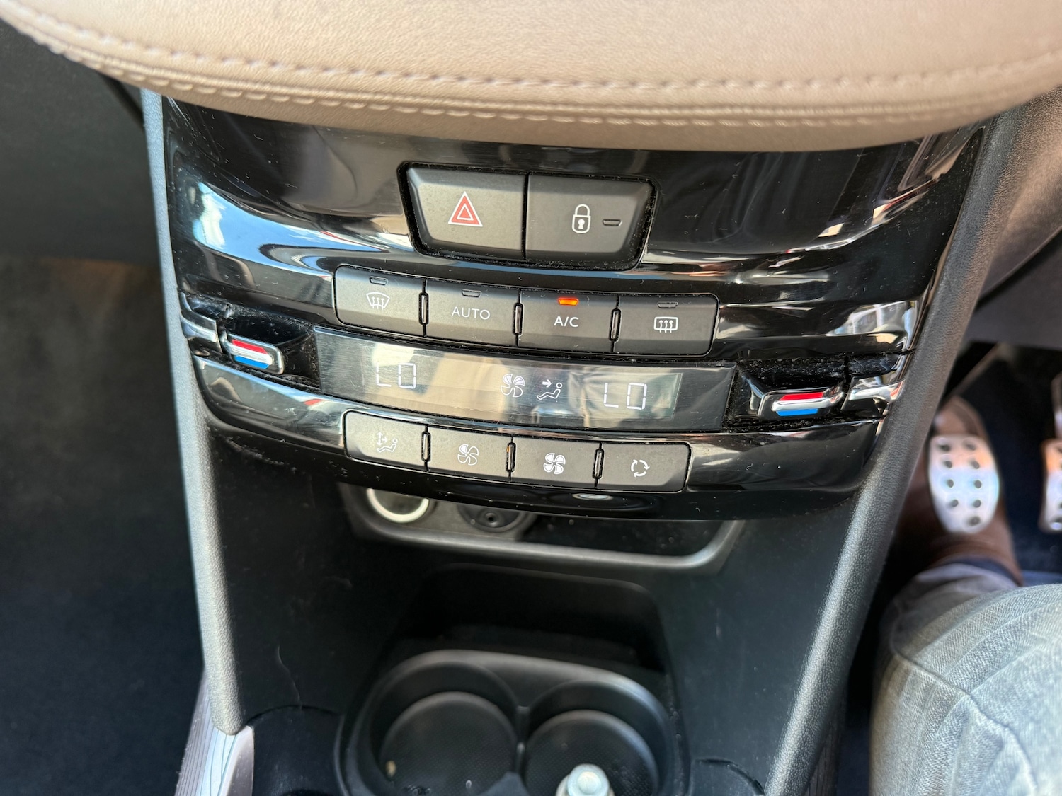 Used Peugeot 2008 2015 for sale - 75972740: Photo 19