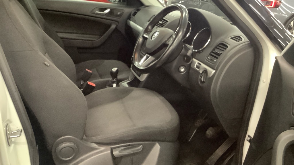 Used Skoda Yeti 2014 for sale - 76858930: Photo 9