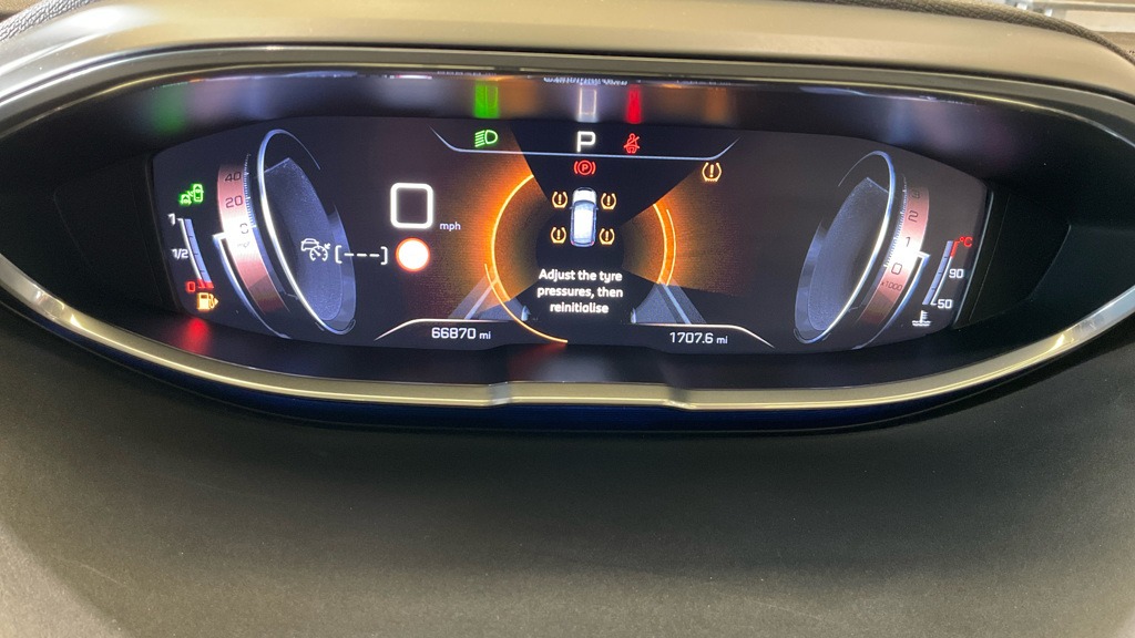 Used Peugeot 3008 2018 for sale - 78209642: Photo 10