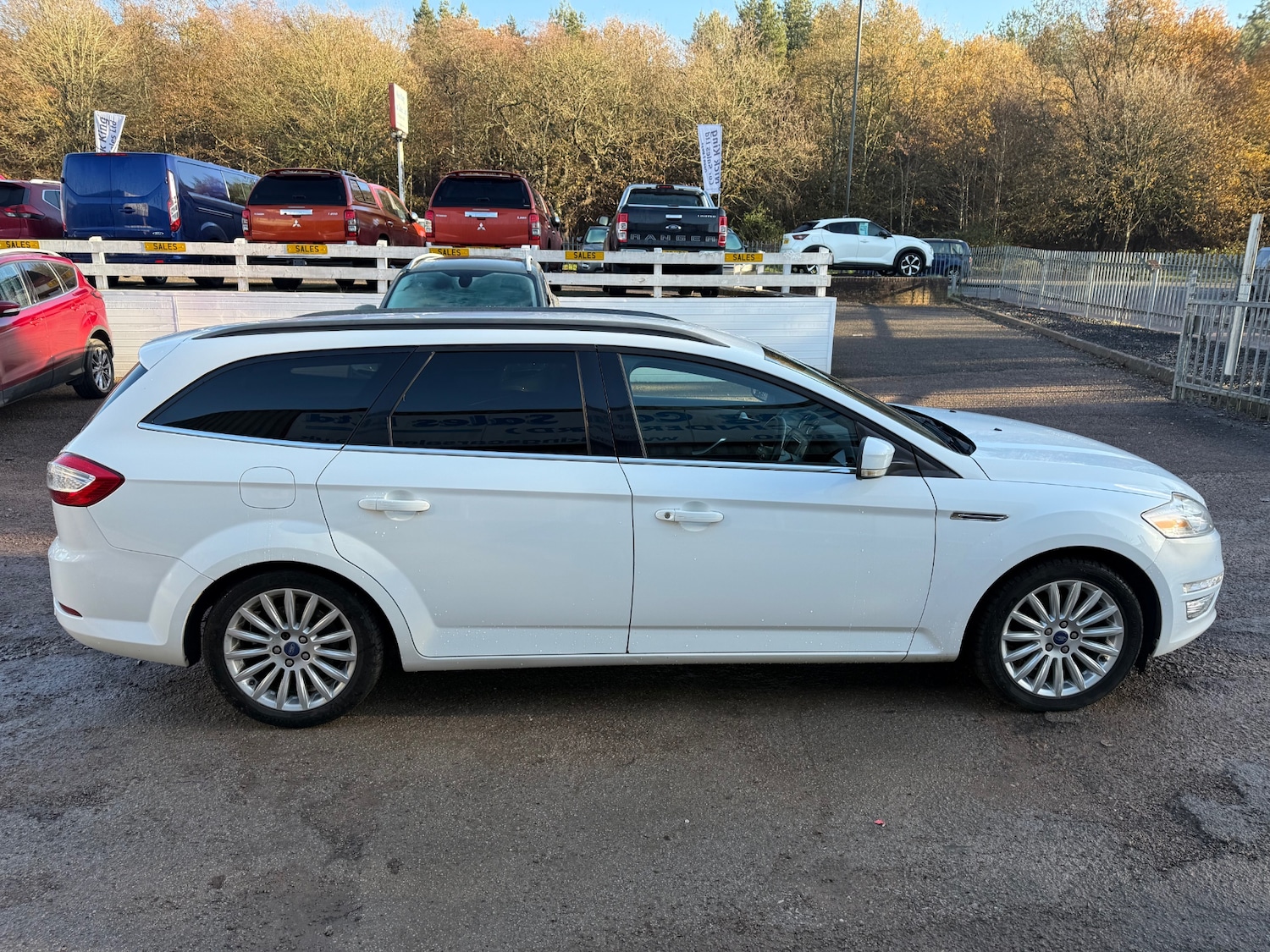 Used Ford Mondeo 2014 for sale - 76782489: Photo 4