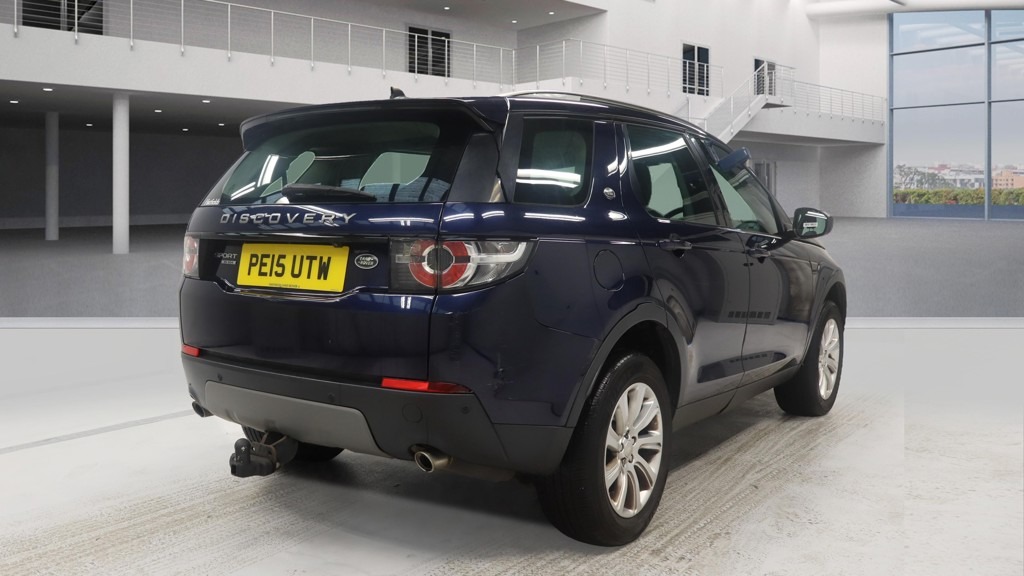 Used Land Rover Discovery Sport 2015 for sale - 76780414: Photo 4