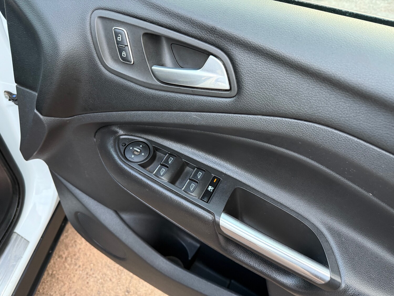 Used Ford Kuga 2014 for sale - 76375047: Photo 14