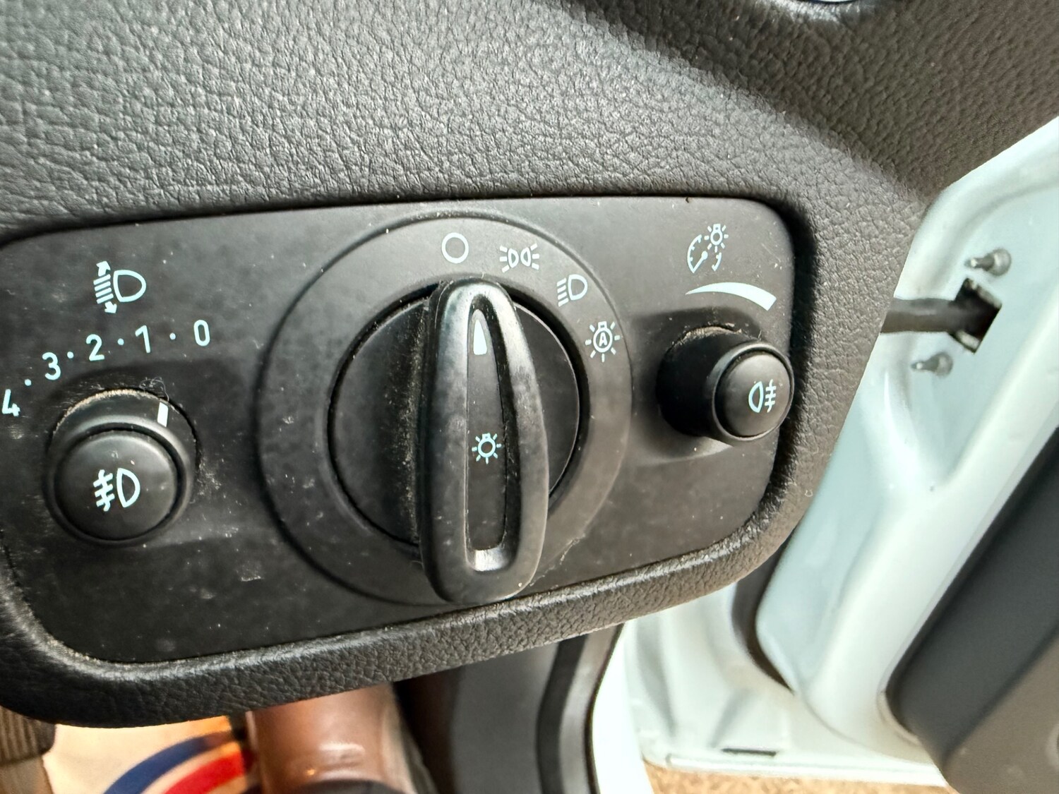 Used Ford Kuga 2014 for sale - 76375047: Photo 25