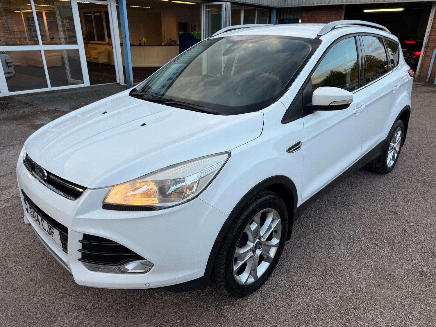 Used Ford Kuga 2014 for sale - 76375047: Photo 3