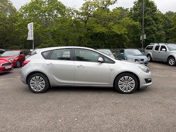 Used Vauxhall Astra 2013 for sale - 78643818: Photo