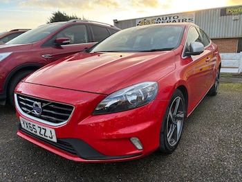 Used Volvo V40 2015 for sale - 77619586: Photo