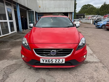Used Volvo V40 2015 for sale - 77619586: Photo