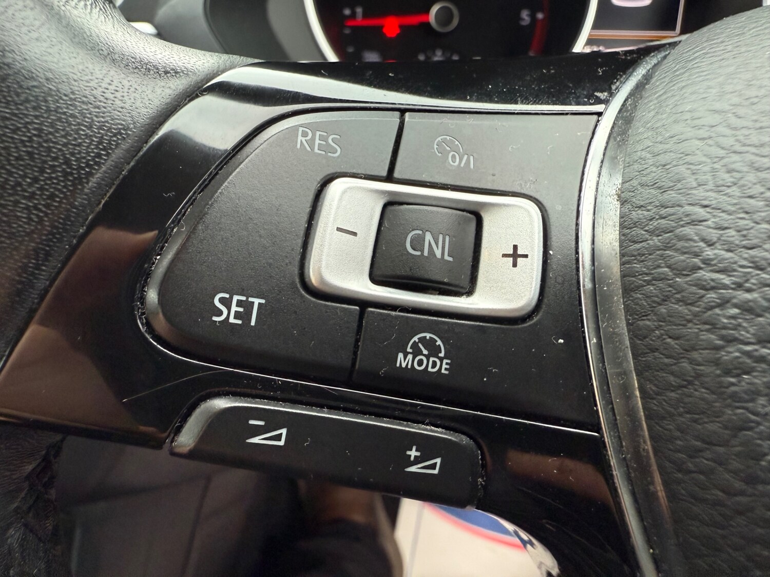 Used Volkswagen Tiguan 2016 for sale - 76421822: Photo 25