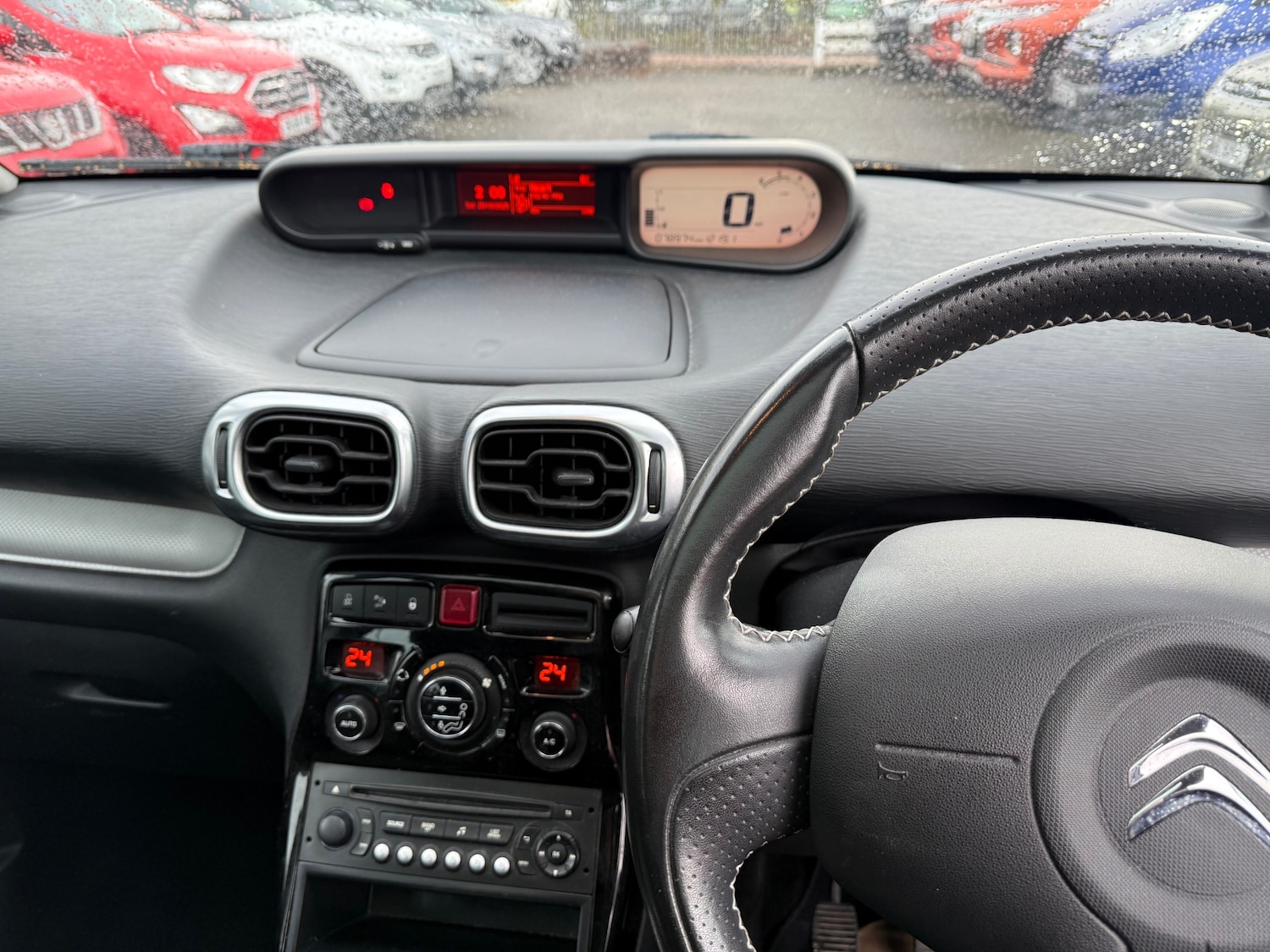 Used Citroen C3 Picasso 2016 for sale - 76330152: Photo 15