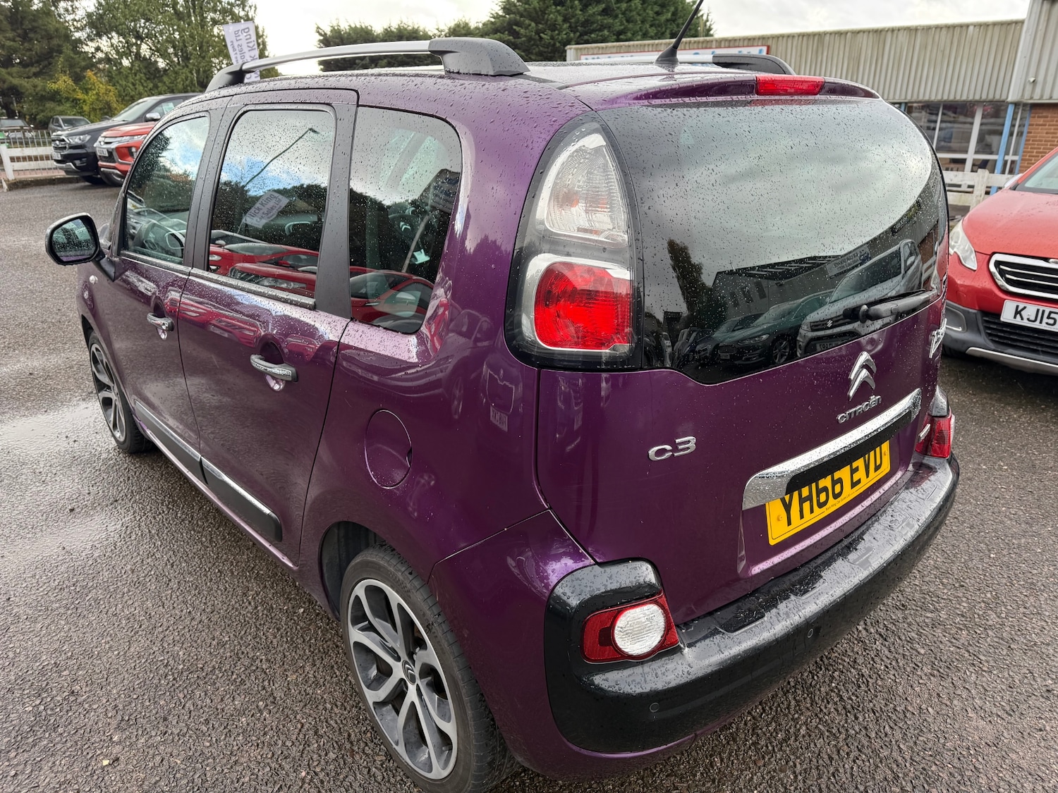Used Citroen C3 Picasso 2016 for sale - 76330152: Photo 8