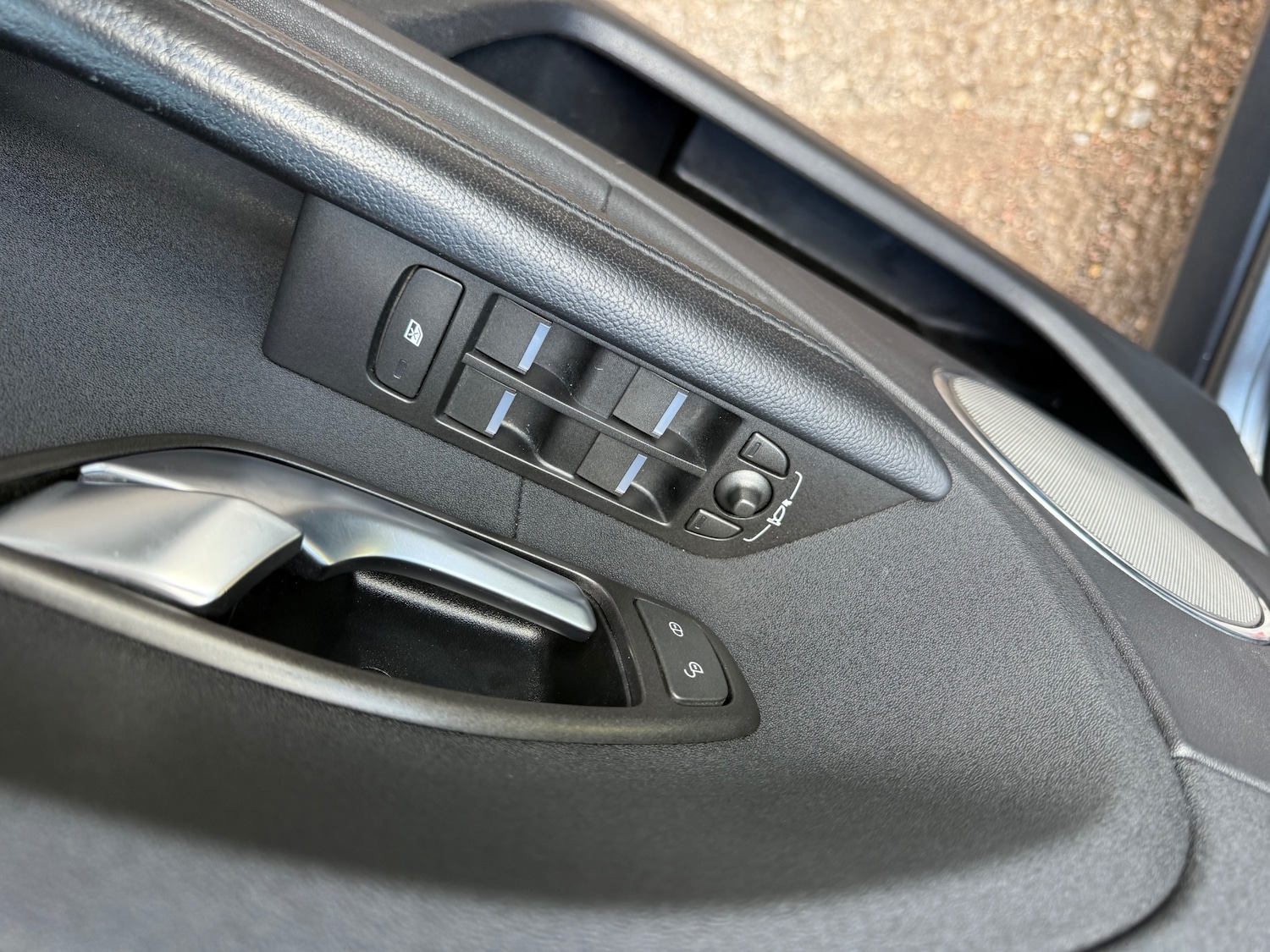 Used Land Rover Range Rover Evoque 2015 for sale - 75744871: Photo 15