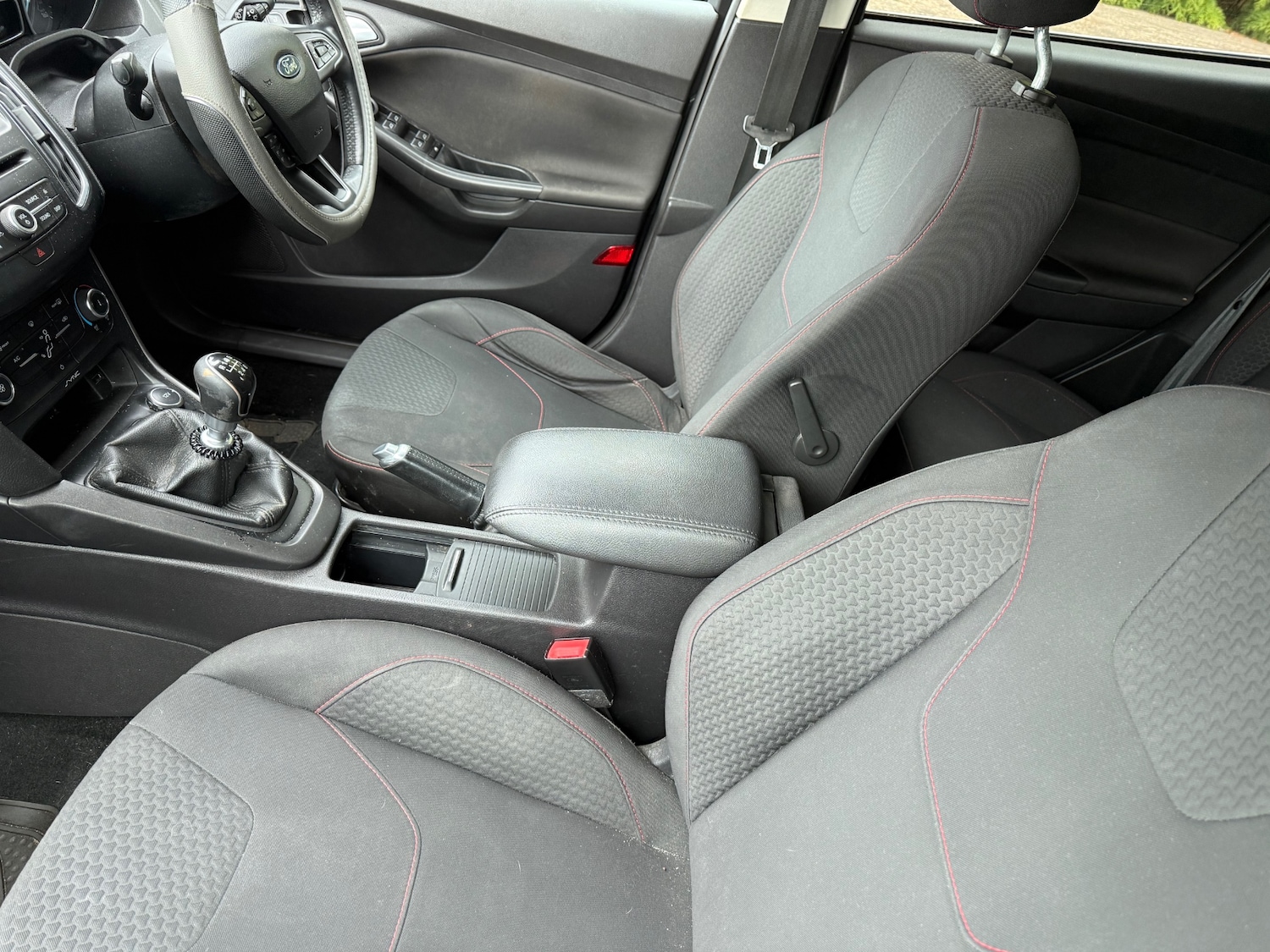 Used Ford Focus 2015 for sale - 76065381: Photo 7