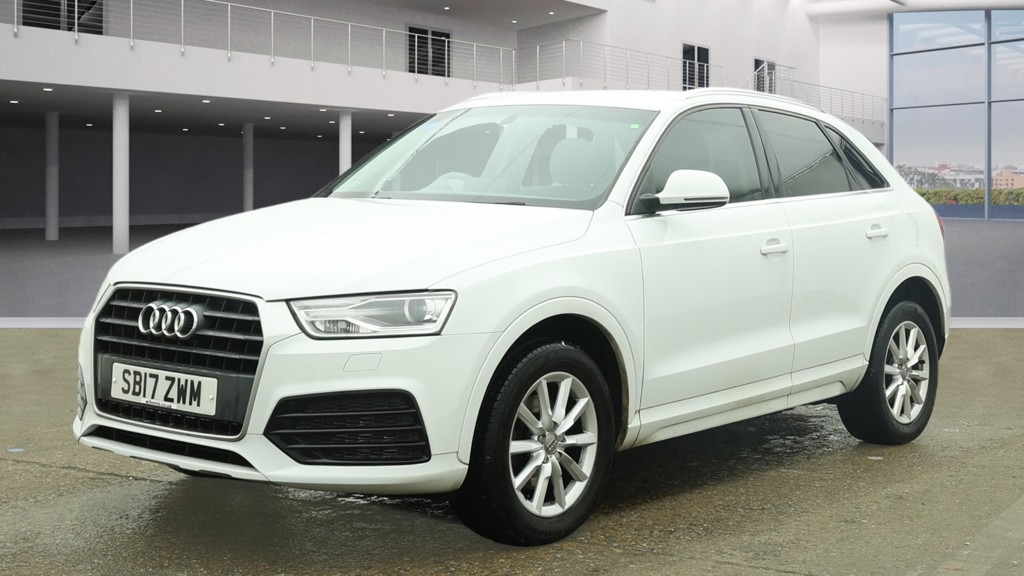 Used Audi Q3 2017 for sale - 77234062: Photo 2