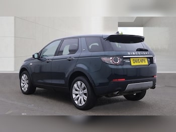 Used Land Rover Discovery Sport 2015 for sale - 79424435: Photo