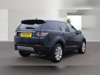 Used Land Rover Discovery Sport 2015 for sale - 79424435: Photo