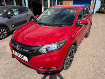 Used Honda HR-V 2017 for sale - 79392105: Photo