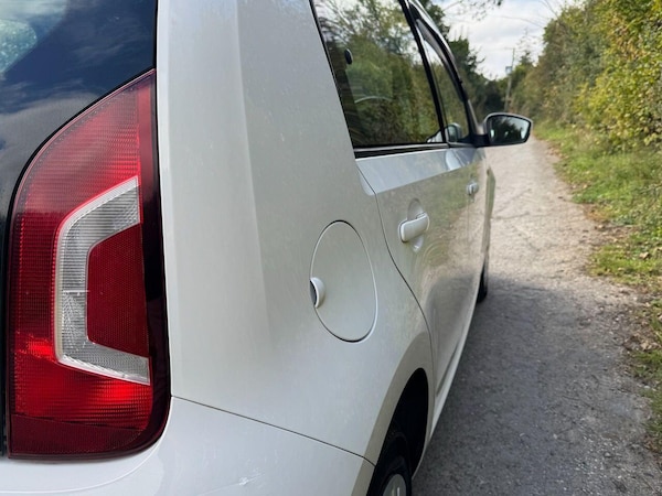 Used Volkswagen up! for sale - 76296134: Photo 16