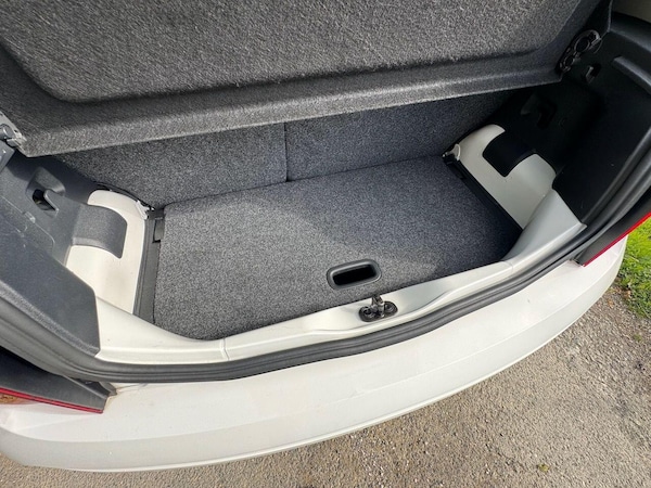 Used Volkswagen up! for sale - 76296134: Photo 31