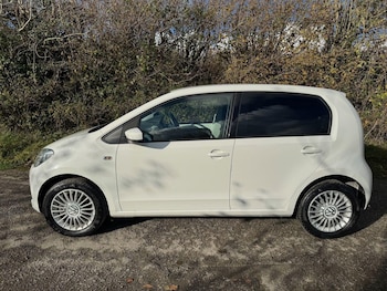 Used Volkswagen up! 2014 for sale - 76898335: Photo