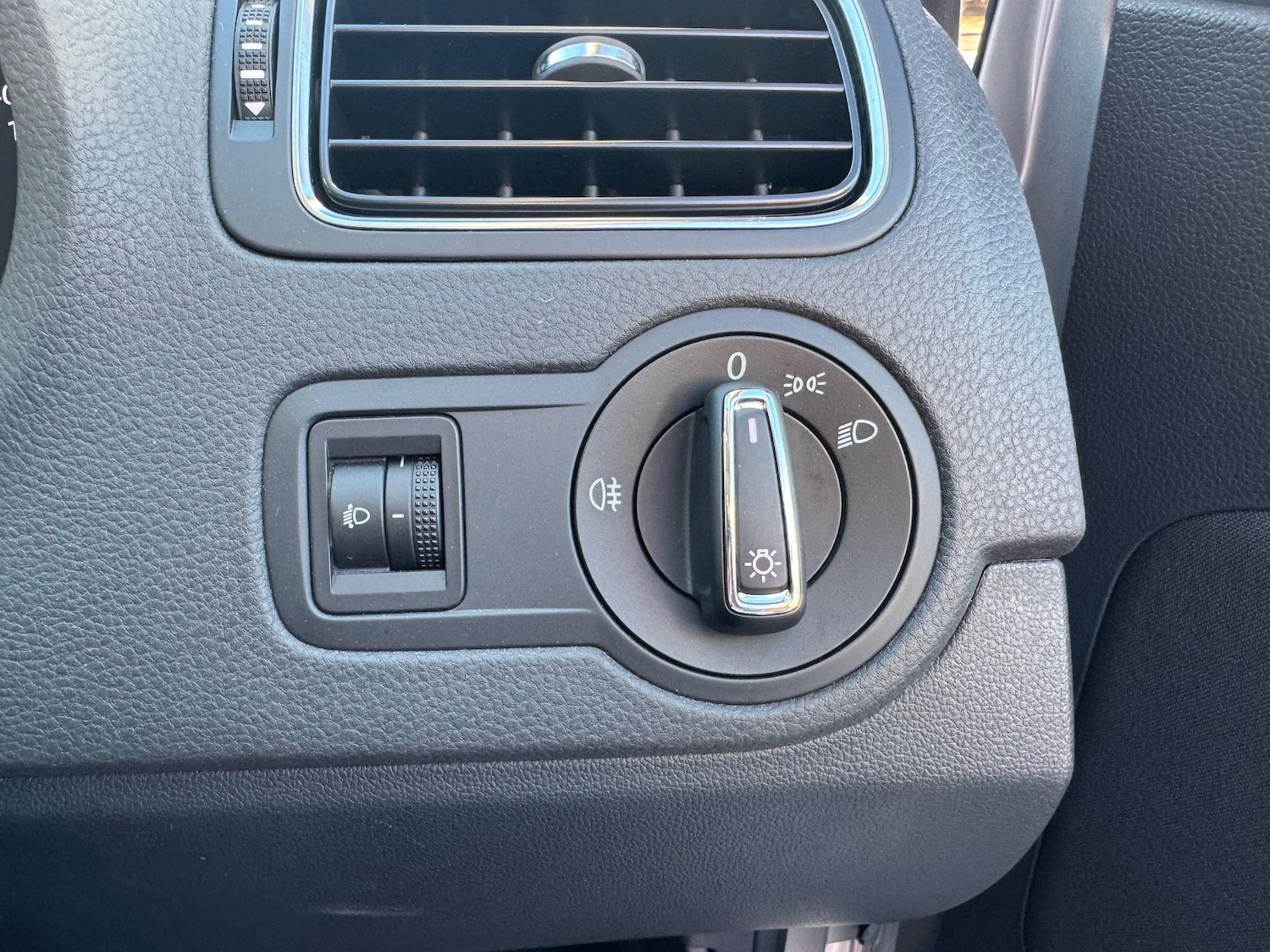 Used Volkswagen Polo for sale - 77097978: Photo 33