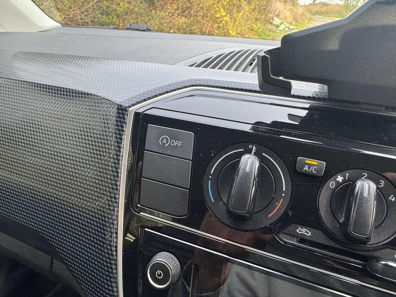 Used Volkswagen up! for sale - 76898336: Photo 28