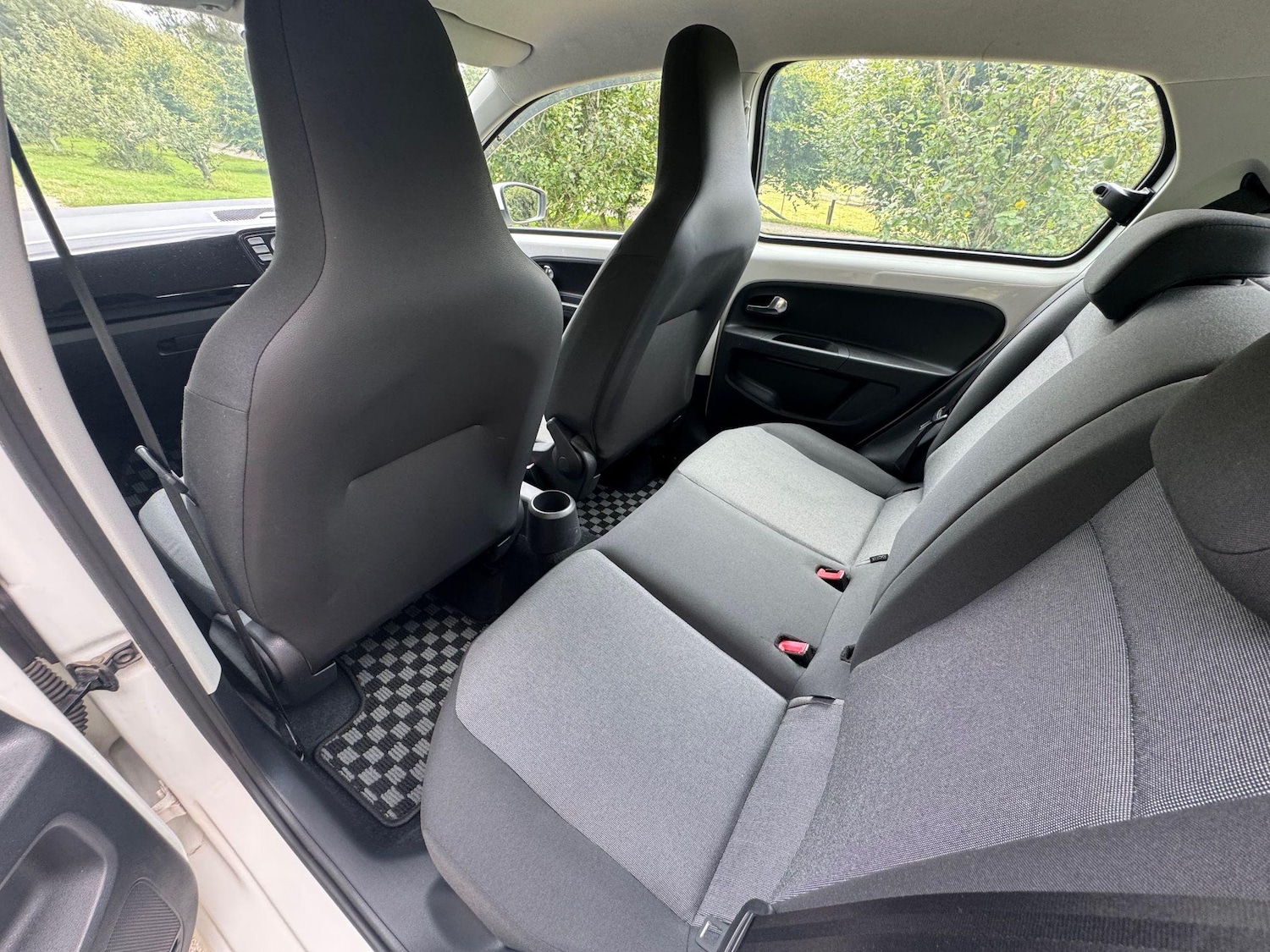 Used Volkswagen up! for sale - 75531233: Photo 24