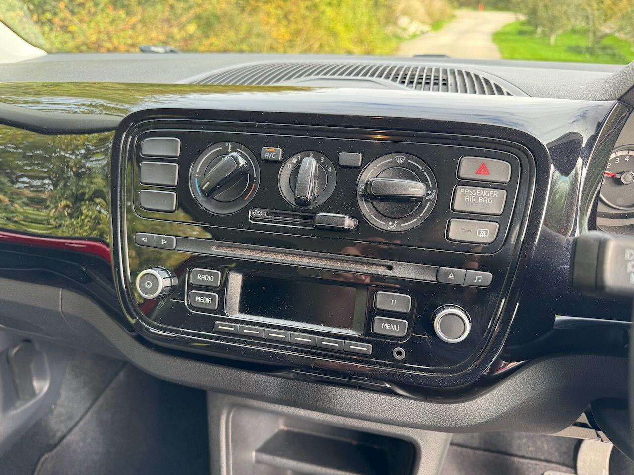 Used Volkswagen up! for sale - 76295650: Photo 22