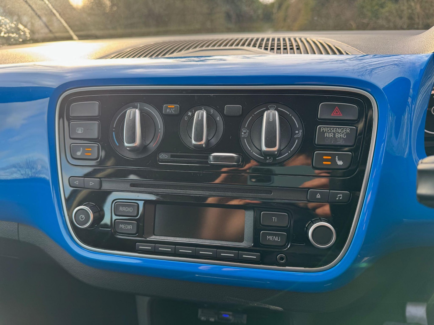 Used Volkswagen up! for sale - 77290860: Photo 27